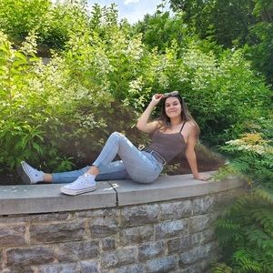 Meet your Posher, Laurédanna